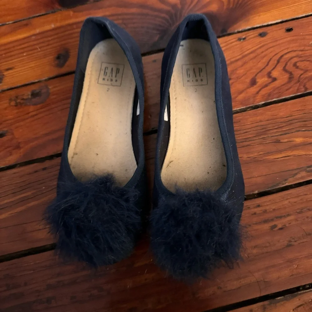 Gap Blue Galaxy Fur Pom Pom Ballet Flats Size 2 Little Girls